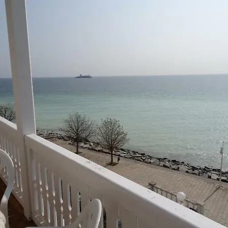 Fuerstenhof Groenland Mit Meerblick Apartment Sassnitz